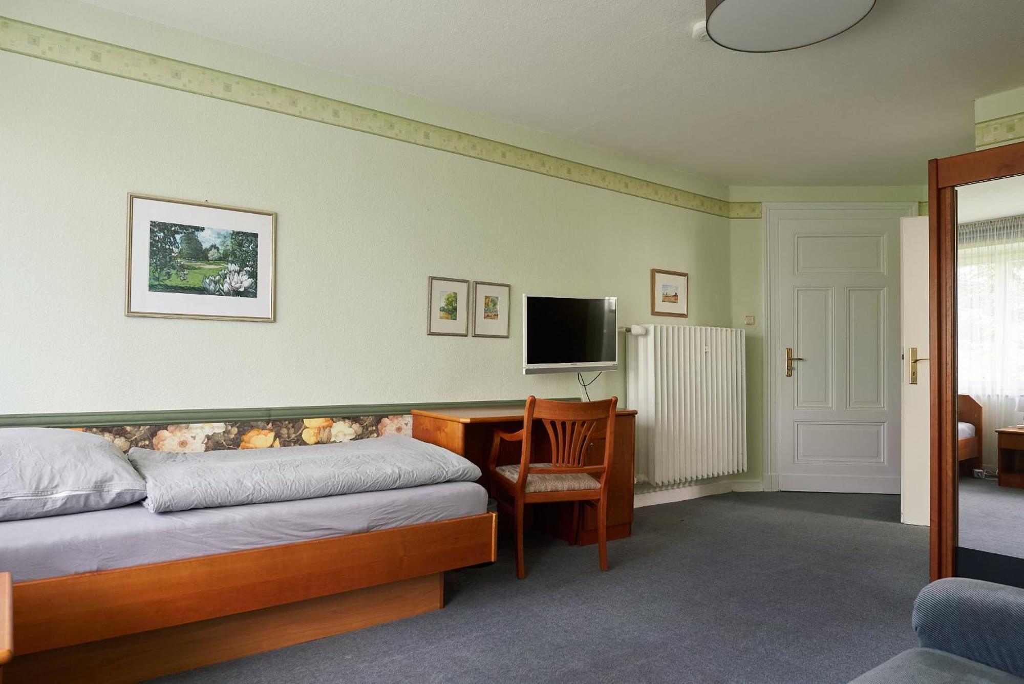 Pension Am Sueltebrunnen Bad Oeynhausen Exterior photo